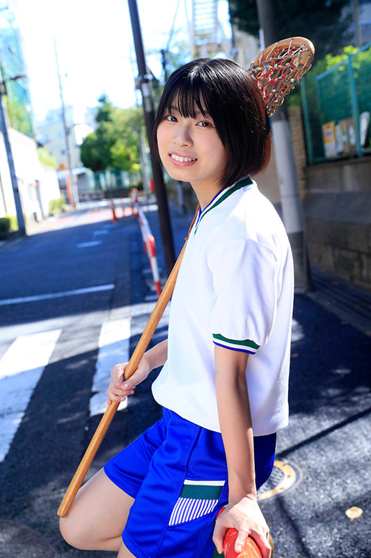 雰囲気が和泉芳怜に激似のセクシー女優佐野なつの画像